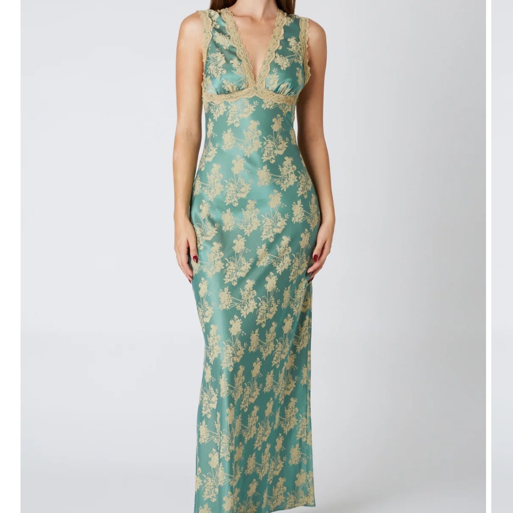 Elegant Green and Gold Floral Dress - Picture 5 of 6